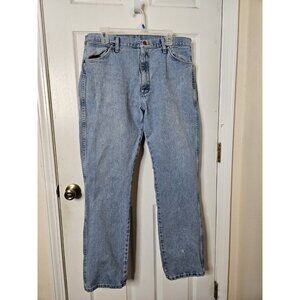 Wrangler Jeans Mens 36x34 blue premium ligh wash straight Distress denim 13mwzaw